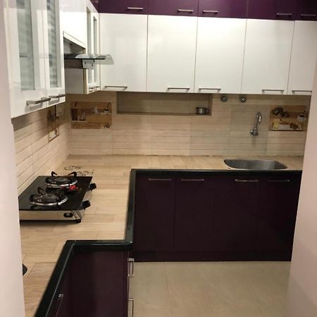 Avvairam Service Apartment - C9 شيناي الغرفة الصورة